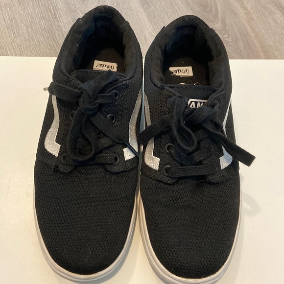 Black vans with white sole - Picture 3 of 4